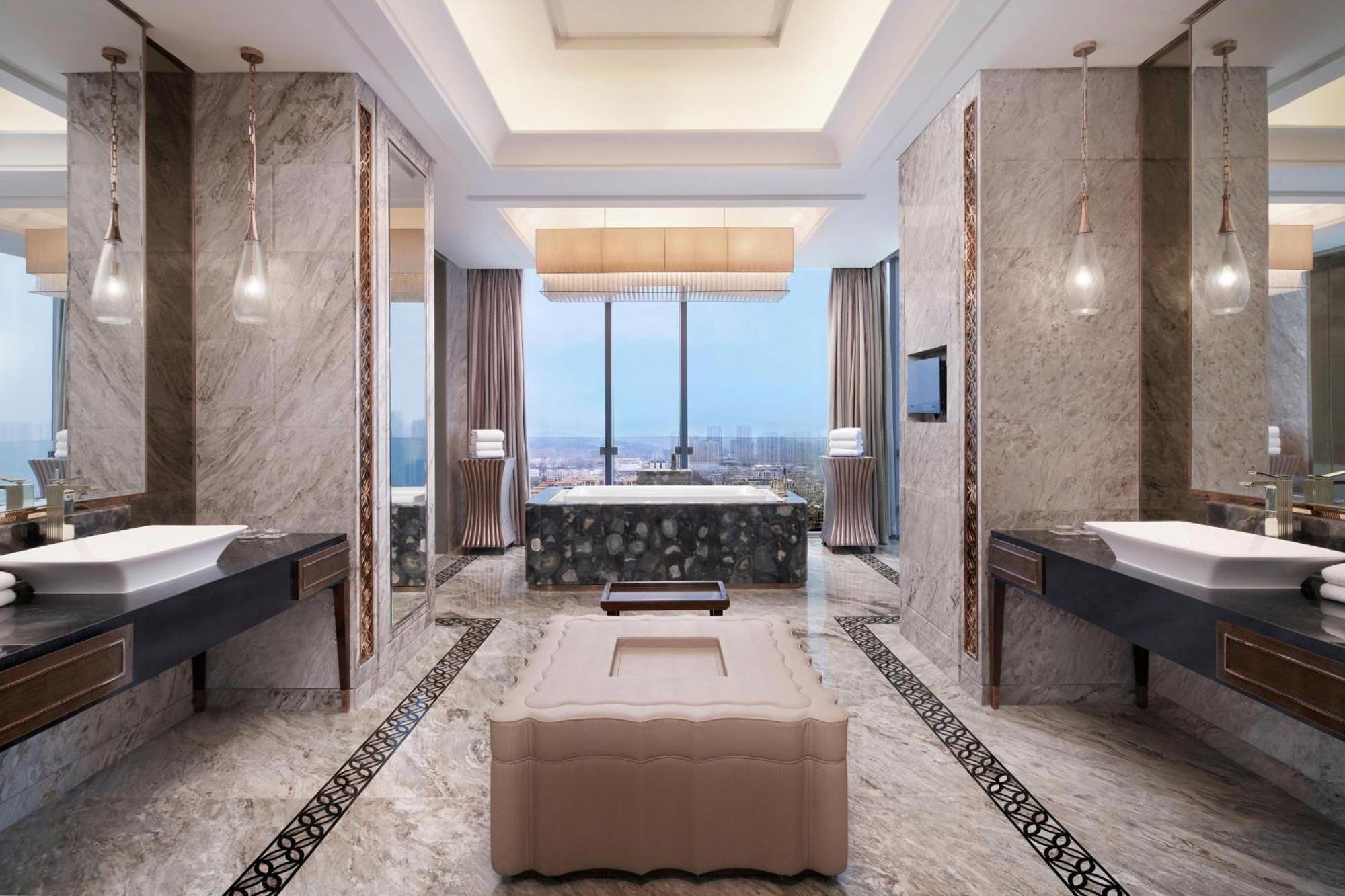 Sheraton Qingdao Licang Hotel Exterior foto