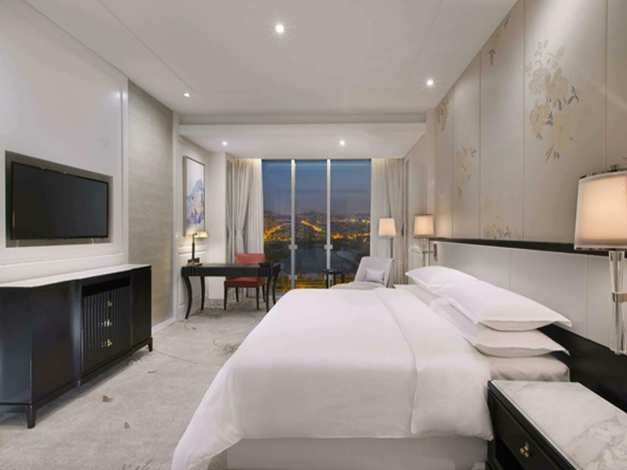 Sheraton Qingdao Licang Hotel Exterior foto